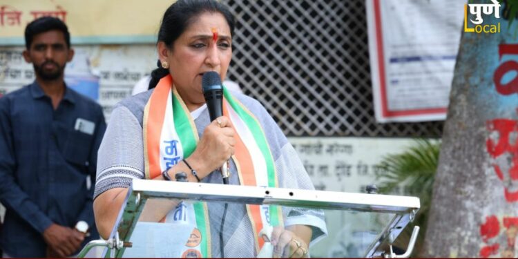 “मी शेतकऱ्यांची मुलगी अन् बायको, शेतकऱ्यांची कळकळ मला समजते, तुमच्या प्रश्नांसाठी मी कायम लढेन”