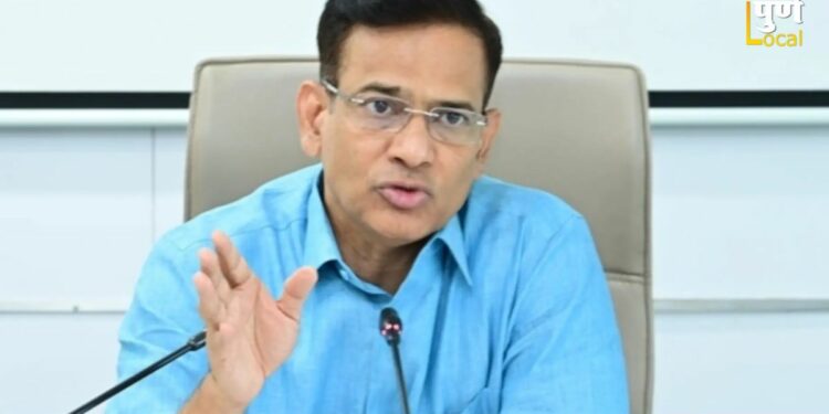 जिल्हाधिकारी दिवसेंविरोधात थेट निवडणूक आयोगाकडे तक्रार; प्रांताधिकाऱ्यांनी केली बदलीची मागणी