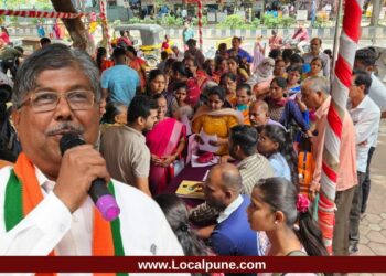 ‘मुख्यमंत्री लाडकी बहीण योजने’साठी चंद्रकांत पाटलांकडून कोथरुडमध्ये विशेष मदत कक्ष; महिलांचा उत्स्फूर्त प्रतिसाद