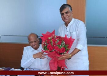 एकदा संधी द्या! आमदार होऊनच दाखवतो, काँग्रेसच्या आबा बागुलांनी घेतली शरद पवारांची भेट