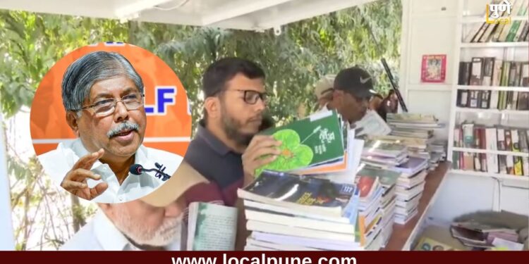 पाच हजार पुस्तके अन् लाखो वाचक! चंद्रकांत पाटलांच्या ‘फिरते वाचनालय’ उपक्रमाला उदंड प्रतिसाद