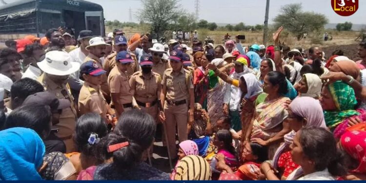 पुरंदर विमानतळाच्या सर्वेक्षणाला ७ गावांचा विरोध; सर्वेक्षणाला आलेला ड्रोन फोडला, पोलिसांचा लाठीचार्ज