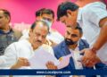 गुलाबी जॅकेट काढत अजितदादा बनले रजनीकांत! पालिका निवडणुकीसाठी उपनगरांत साखरपेरणी